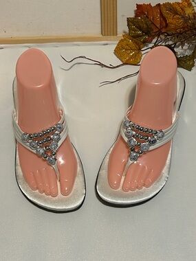 Women's White Jeweled Thong Sandals - Elegant Rhinestone Detail